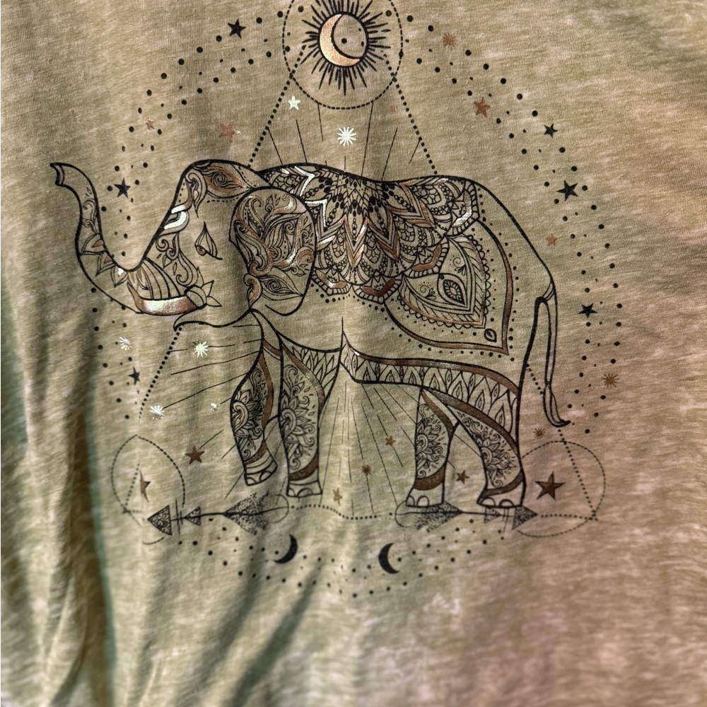 Rebellious One Green Short Sleeve Tee Casual Style - Picture 2 of 4